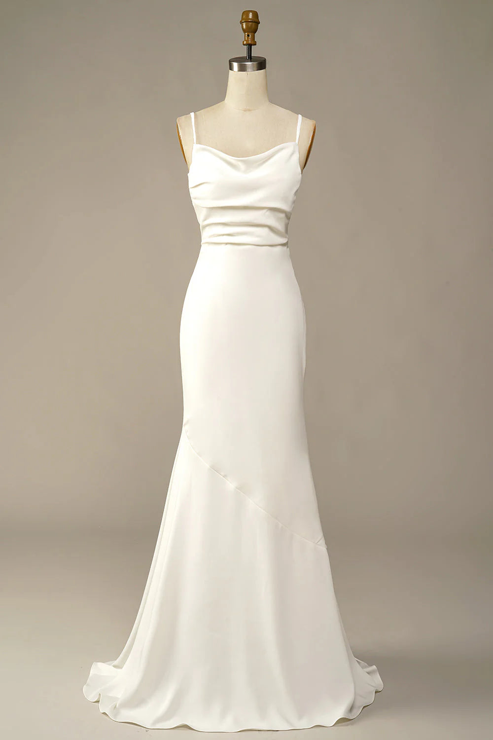 Robe de mariée longue sirène blanche à dos nu et coupe trapèze